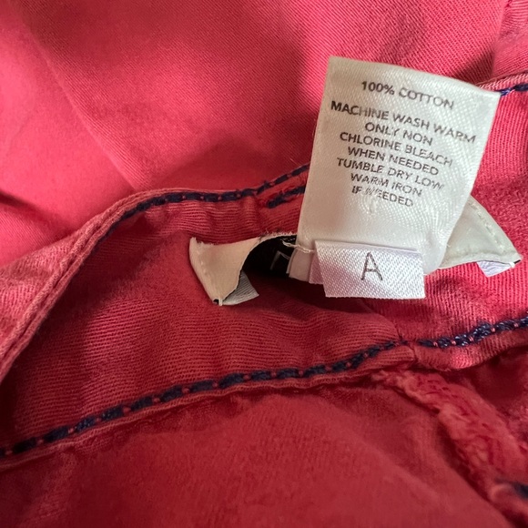 Ann Taylor LOFT Short Size 4 - Picture 6 of 8